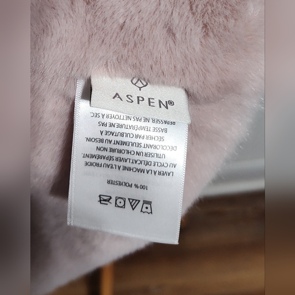 ASPEN Pink Faux Fur Winter Neck Loop Wrap Infinity Scarf One Size Warm Cozy Soft - Picture 3 of 6